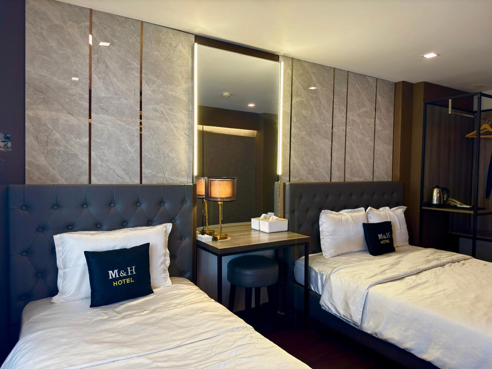 הו צ'י מין סיטי M&H Hotel מראה חיצוני תמונה