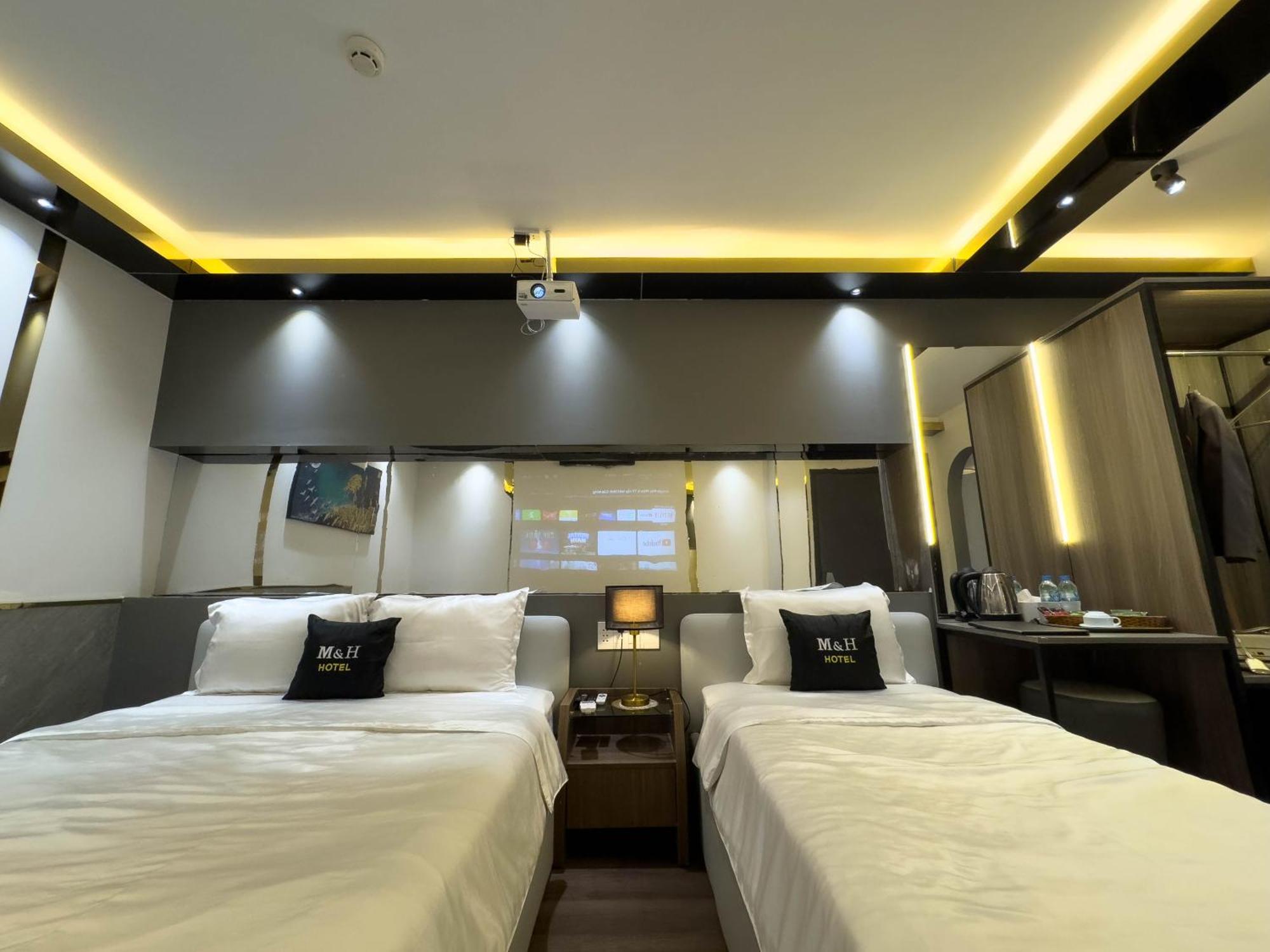 הו צ'י מין סיטי M&H Hotel מראה חיצוני תמונה