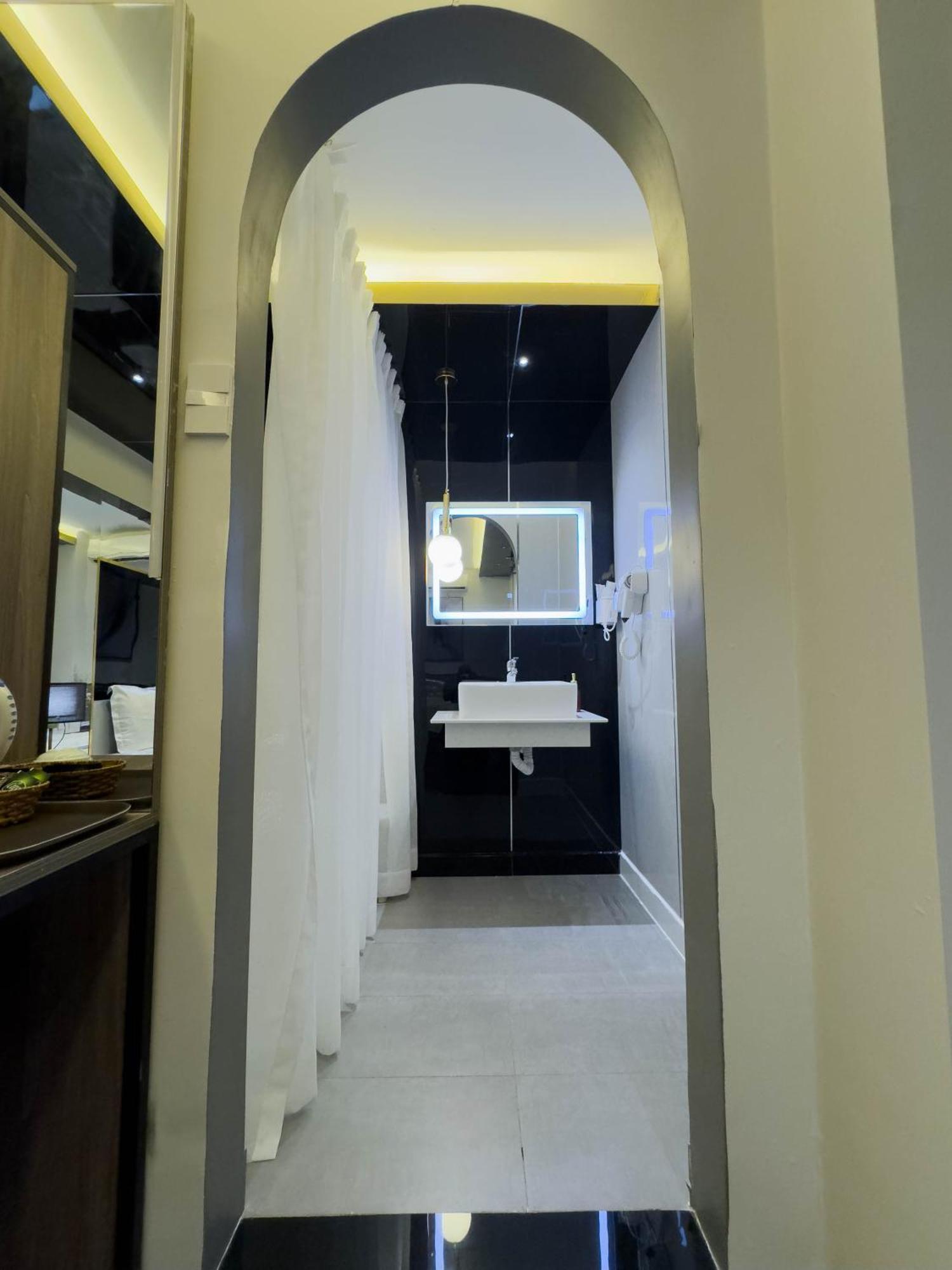 הו צ'י מין סיטי M&H Hotel מראה חיצוני תמונה